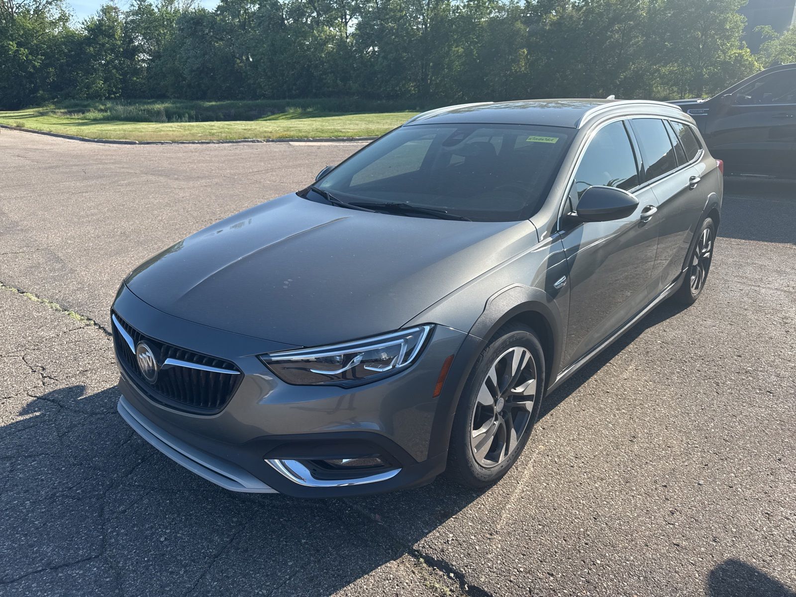 buick regal tourx 2019 W04GV8SX6K1008698 image buick regal tourx 2019 W04GV8SX6K1008698 image